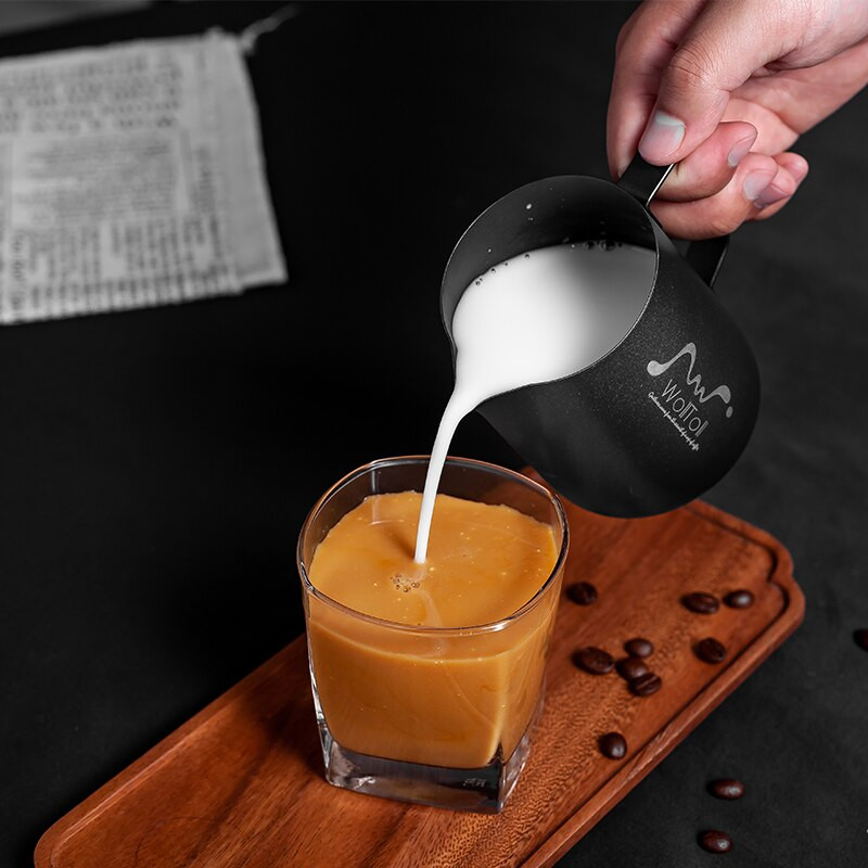Tapadásmentes bevonatú tejhabosító kancsó, 350/600 ml rozsdamentes acél cappuccino eszpresszó gőzölő kancsó habosító csészék Tejkancsó