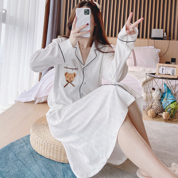 Novi model ženske spavaćice na dugmad za dojilje