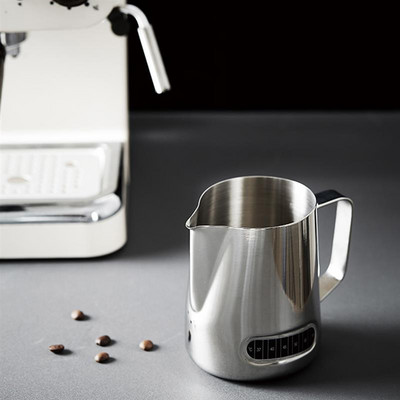 Κανάτα για αφρόγαλα από ανοξείδωτο χάλυβα με Θερμόμετρο 600ml Κανάτα για αφρώδη γάλακτος με ανατίναξη Κανάτα Espresso Coffee Milk Frother Cup Jug Maker