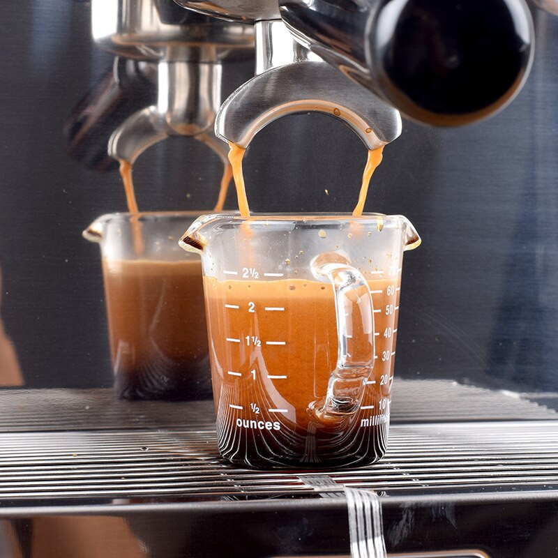 Üveg tejeskancsó ikerkiöntő Kávékrémmártás Kézműves Kávéskávékancsó kancsó 70 ml-es 2 db-os Barista tejhabosító kancsó