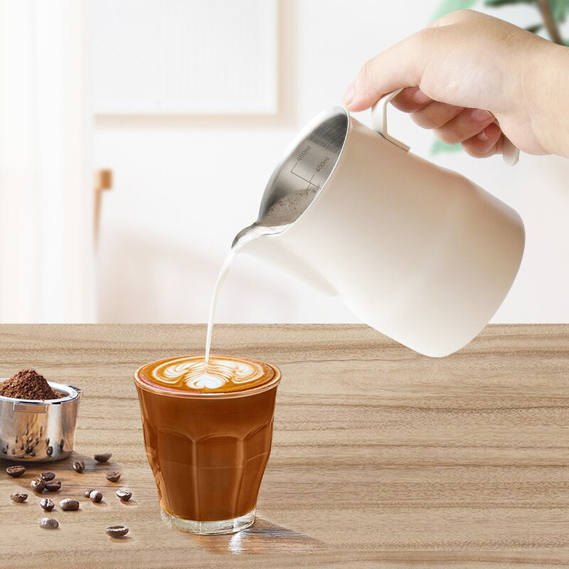 304 Rozsdamentes acél tejhabos csésze éles szájú olasz húzó virágcsésze hosszú szájú tejhab húzó virághengeres kávéfőző készülék