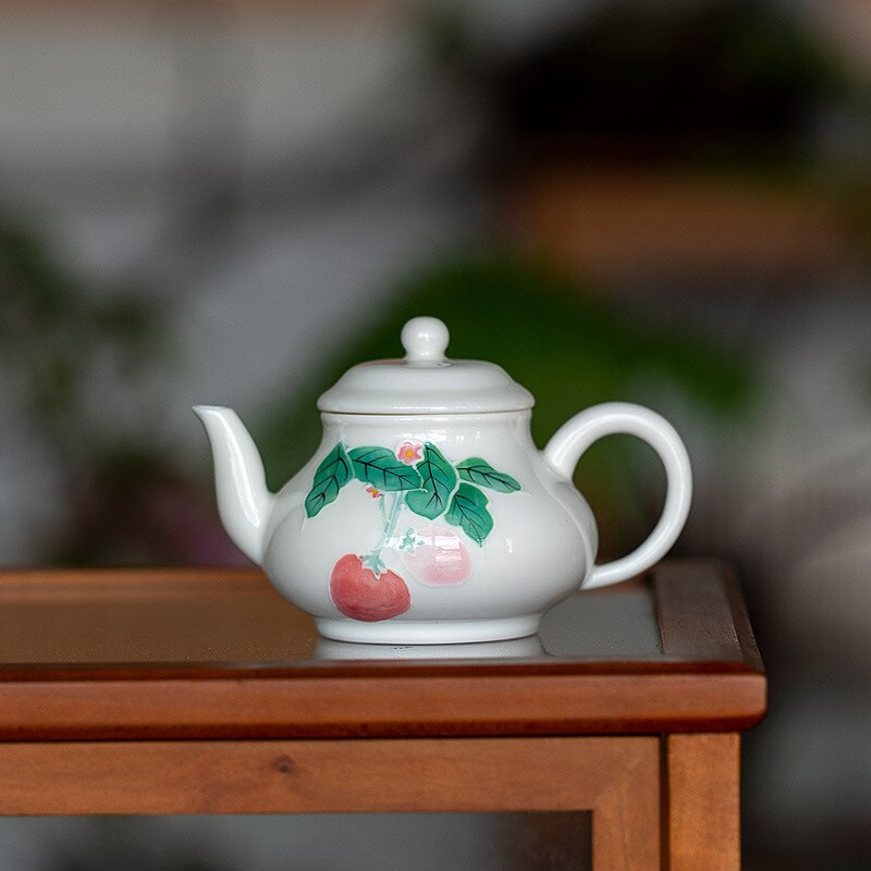 100 ml grynas rankomis dažytas braškių meno keraminis arbatinukas Vieno puodo buitinis arbatos virdulys eskizinis puodas su filtro anga Kung Fu teaset