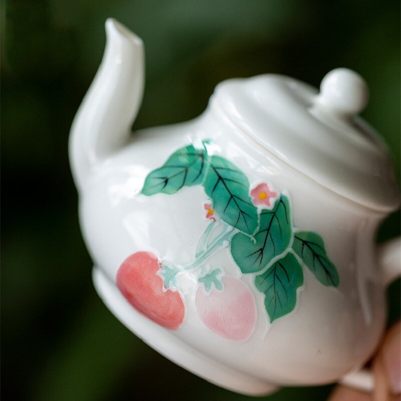 100 ml grynas rankomis dažytas braškių meno keraminis arbatinukas Vieno puodo buitinis arbatos virdulys eskizinis puodas su filtro anga Kung Fu teaset