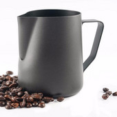 Tejhabosító kancsó méretekkel, tökéletes eszpresszó tejhabosítókhoz Latte Art 18/8 rozsdamentes acél