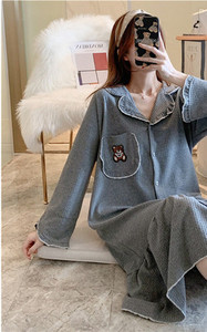 Дамска нощница с дълъг ръкав за кърмачки