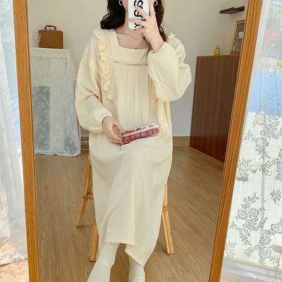 Дамска нощница с дълъг ръкав за кърмачки