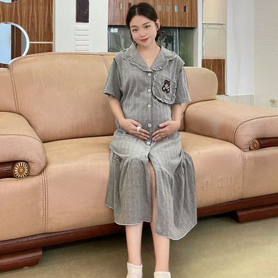 Дамска нощница с дълъг ръкав за кърмачки