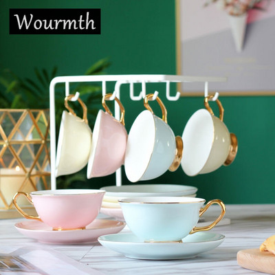 Висококачествени чаши за кафе от костен порцелан Wourmth със златна дръжка Усъвършенствани комплекти чаши за чай и чинийки с керамична глазура и чинийки Луксозен подарък