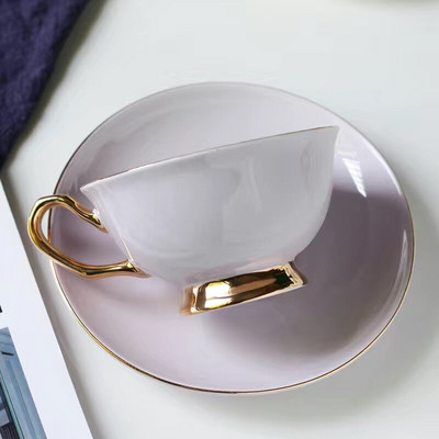 Wourmth augstas kvalitātes kaula porcelāna kafijas krūzes ar zelta rokturi Keramikas uz glazūra uzlabotas tējas krūzes un apakštasīšu komplekti luksusa dāvana