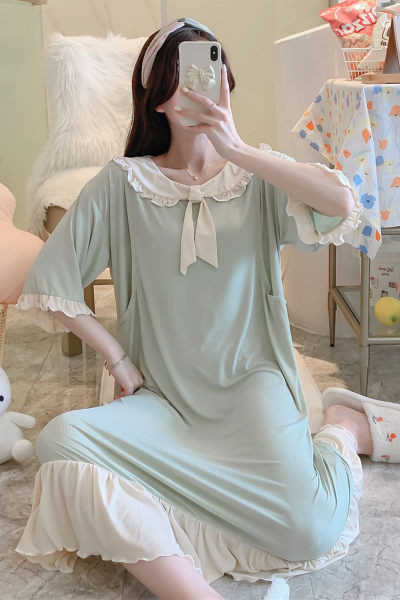 Дамска нощница с обло деколте и 3/4 ръкави -подходяща за кърамчки