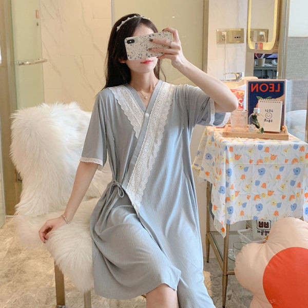 Cămașă de noapte de vară pentru mamele care alăptează - mai multe modele