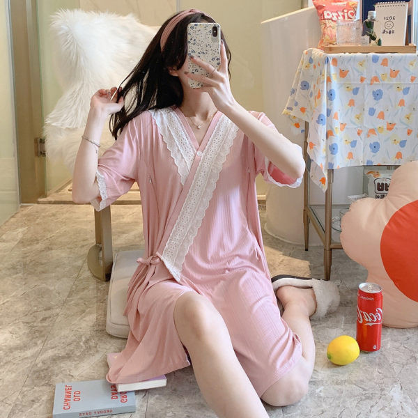 Дамска нощница с дантела и къс ръкав за кърмачки