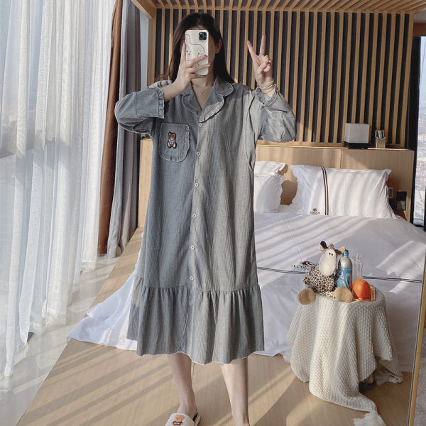 Дамска нощница с дълъг ръкав и шпиц деколте за кърмачки