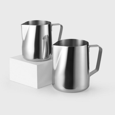 Rozsdamentes acél kávé tejhabos kancsó gőzölgő éles kifolyó tej kávékancsó cappuccino latte art espresso barista gőzpohár