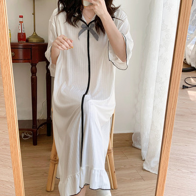 Нов модел дамска нощница с 3/4 ръкави -подходяща за кърмачки