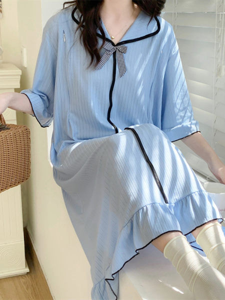 Нов модел дамска нощница с 3/4 ръкави -подходяща за кърмачки