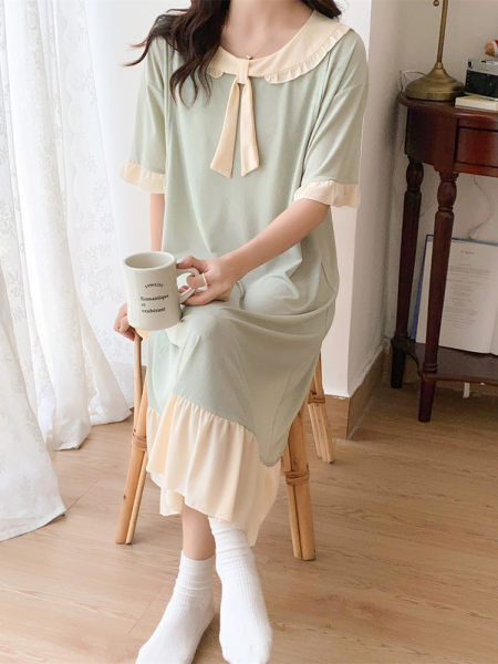 Нов модел дамска нощница с 3/4 ръкави -подходяща за кърмачки