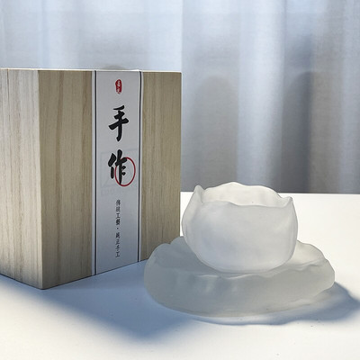 Комплект чаши за чай и чинийки от розово кристално стъкло Японско стъкло за саке Подаръци за рожден ден на момиче приятелка Изискана кутия за подарък Опаковка 55 мл