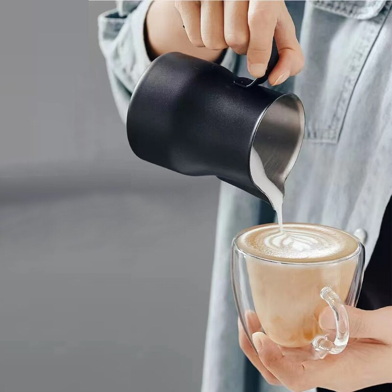 Kávétermékek Rozsdamentes acél kancsó csésze tejhab Barista kancsóhoz Konyhai mixer Latte Art kancsó Barista tejeskancsó otthoni iroda