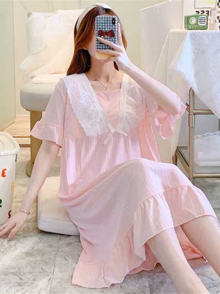 Ежедневна дамска нощница с дантела -син и розов цвят