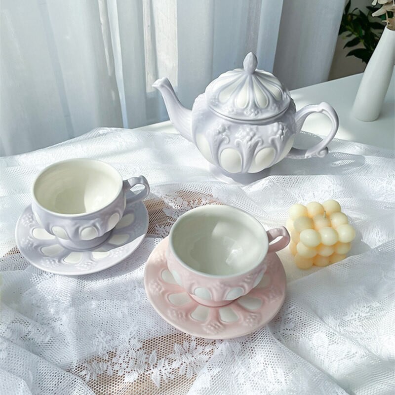 Set de ceai de ceai cu mâner decorativ de nuntă, sculptat în stil nordic, din ceramică albă.
