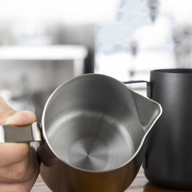 Kavos Ravioli Latte Art Pieno skardinė 304 Nerūdijančio plieno smailios burnos kavos puodas Išgalvotas kavos menas Kepimas Virtuvės įrankiai Arbata E11585