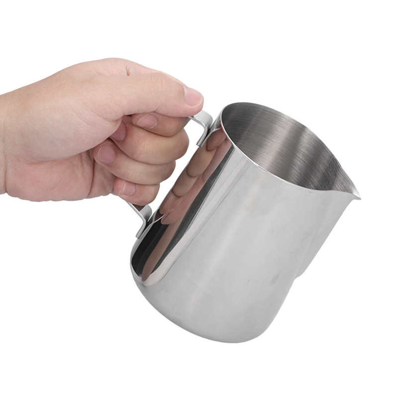 Tejhabosító kancsó rozsdamentes acél kávégőzölő kancsó belső mérettel a Latte Art cappuccinóhoz