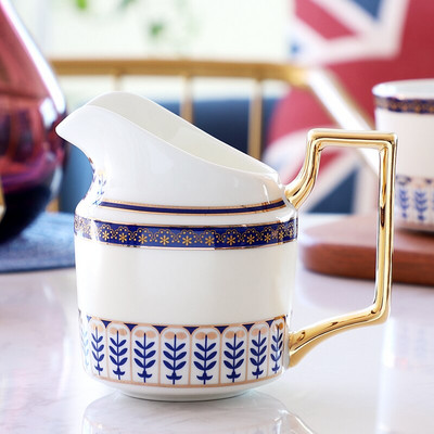 Bone China kreatív tejkancsó fogantyúval plusz tejfüzér tejeskancsó könnyű luxus kis tejcsésze kávéfőző tartozékok LB522