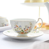 Teáscsésze készlet Bone China kávéscsésze csészealj uzsonnatál Virágok Teáscsésze Délutáni teás edények Kávékészlet Irodai italkészletek
