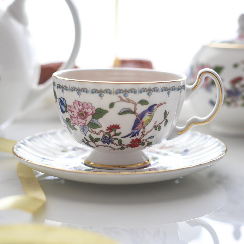 Teáscsésze készlet Bone China kávéscsésze csészealj uzsonnatál Virágok Teáscsésze Délutáni teás edények Kávékészlet Irodai italkészletek