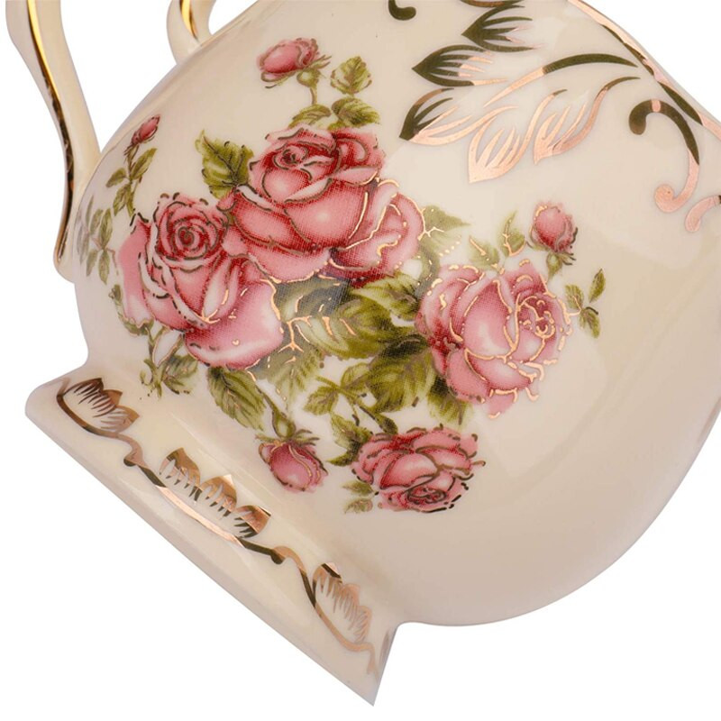 Európai csésze és csészealj készlet 250 ml/8 oz. Elefántcsont porcelán kávéscsésze Vintage virágos kerámia teáscsésze készlet csészealjjal és kanállal