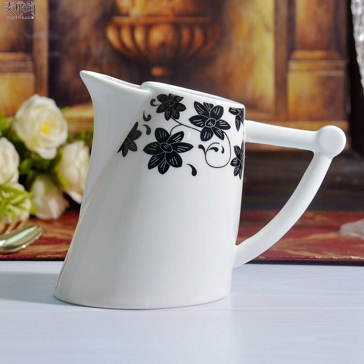 Nordic Vintage Tejkancsók Kiváló minőségű Kreatív Tejkancsó Latte Art Tejkannák Eszpresszóscsészék Pot A Lit Kávéedények BC50NG