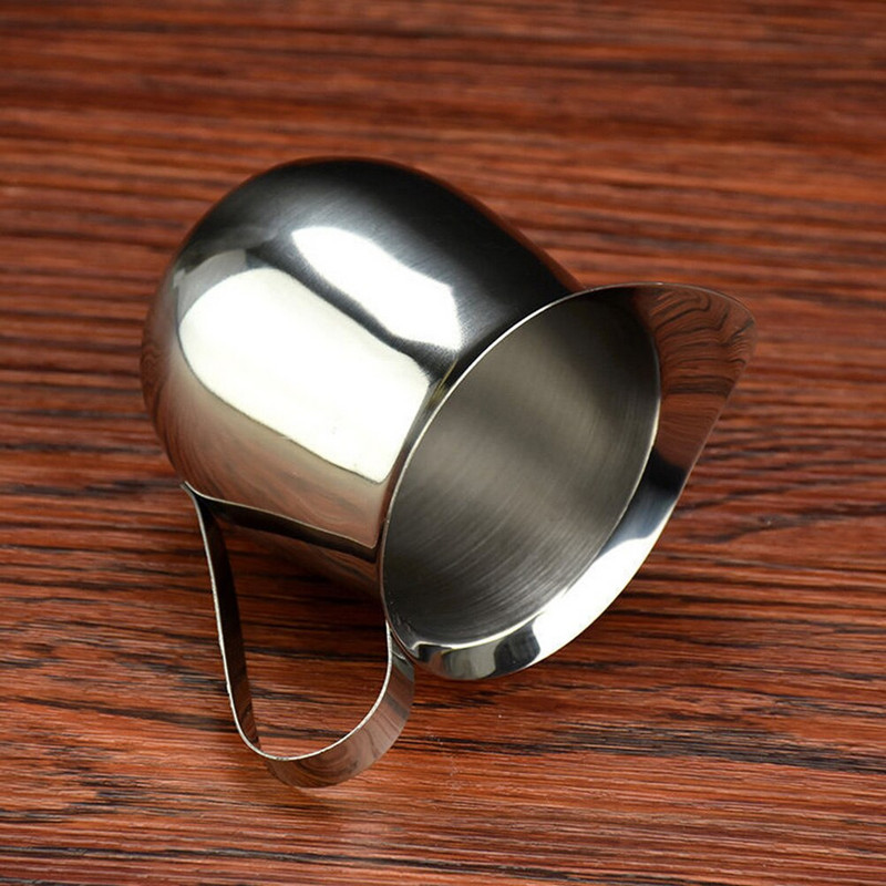 Puodelis ąsočio grietinėlės kavos puodeliai Mini espreso putojantis ąsotis Padažas Metalinis varpelis salotų ąsočiai Užpilo piltuvas Barista Matavimas