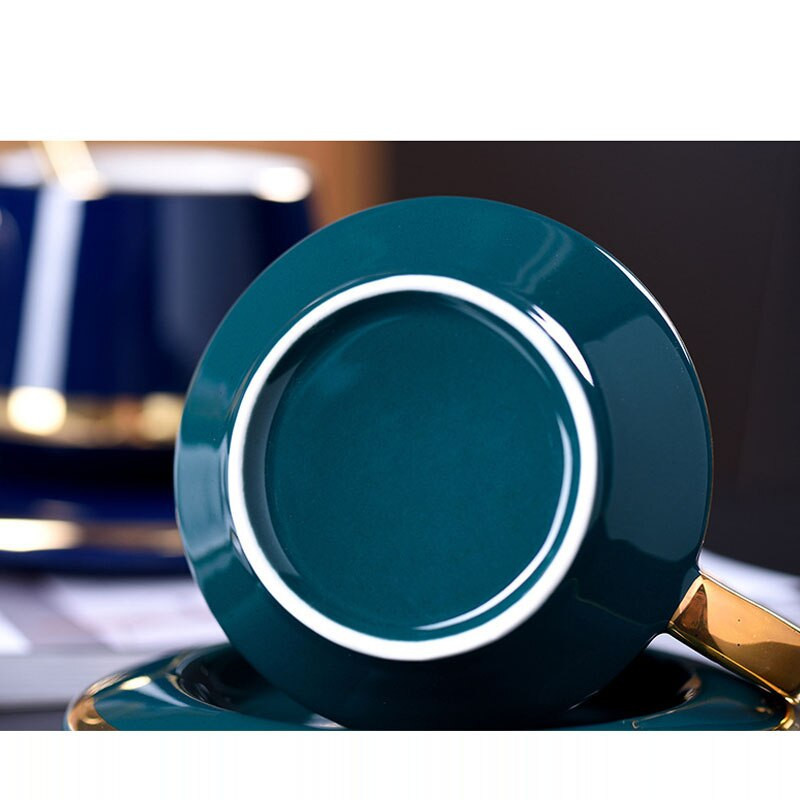 YeFine 180 ml-es kerámia teáscsésze készlet kávéscsészék és csészealj európai stílusú reggeli tejcsésze Otthoni irodai teáscsésze Porcelán italos edények