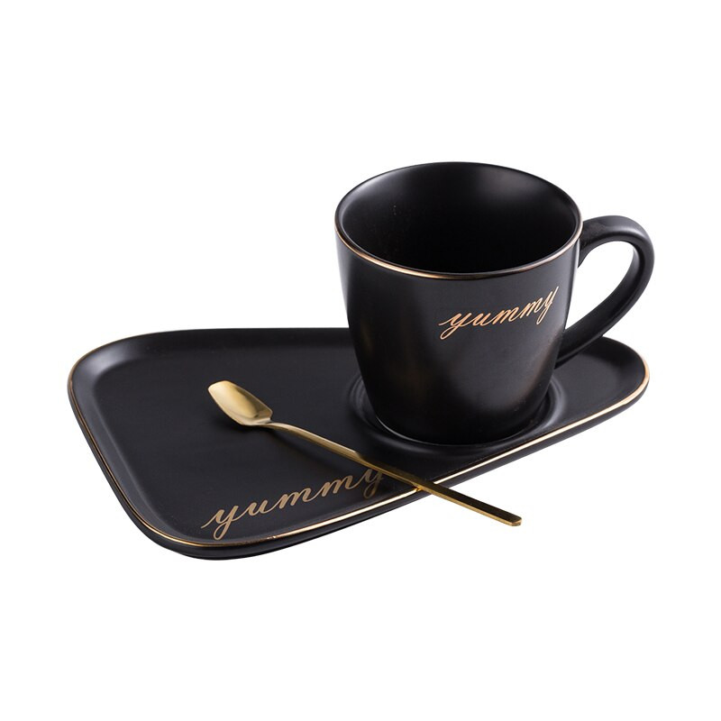 Arany keretű kerámia kávés bögre pohár Tea csésze és csészealj készlet Porcelán arany kanalas bögrék Aranyos desszertcsészék Csontkína teáskészletek