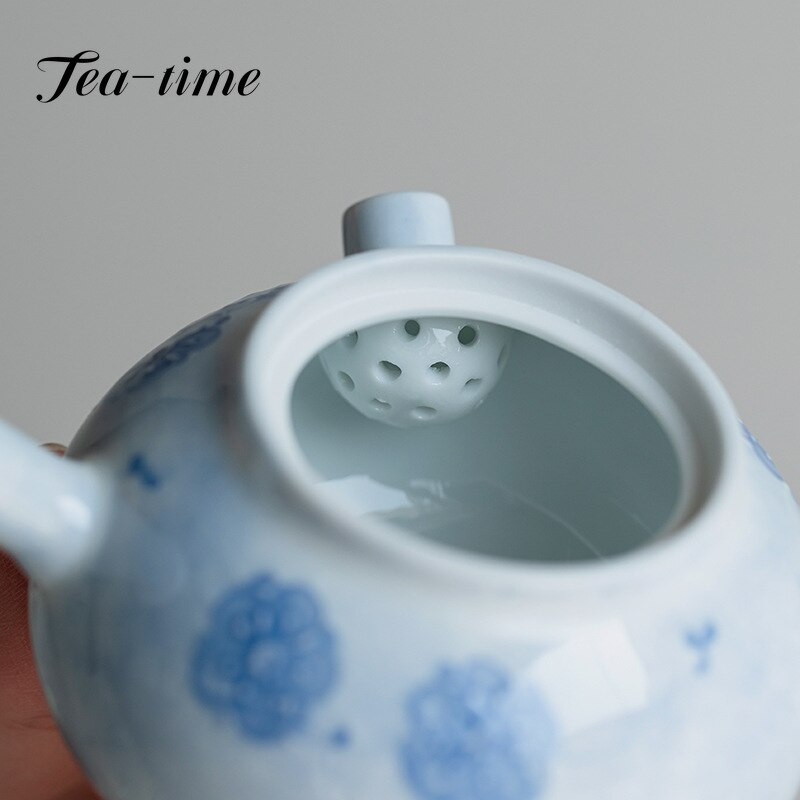 160 ml tiszta, kézzel festett Cherry Blossom kerámia teáskanna Blue Mist teafőző edény szűrővel oldalsó fogantyúval teáskanna Kung Fu teaset