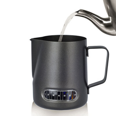 Piimavahustamiskann 20 untsi termomeetri kleebisega Stianless terasest espresso latte aurutav vahustamistass mattmust
