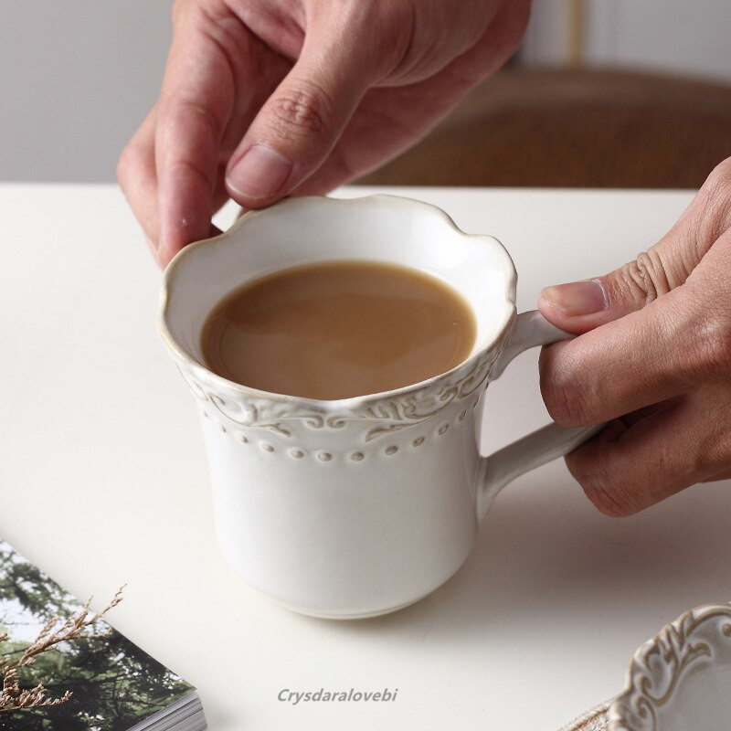 Prancūziškas Retro Relief Court Style Krosnis Keičiamas Keraminis Kavos puodelis Lėkštė Popietės Arbata Vaisių Arbatos Puodelis