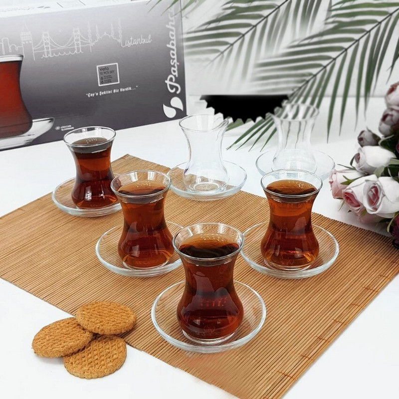 Pasabahce prémium angol teáspoharak és csészealj készlet 12 darabból