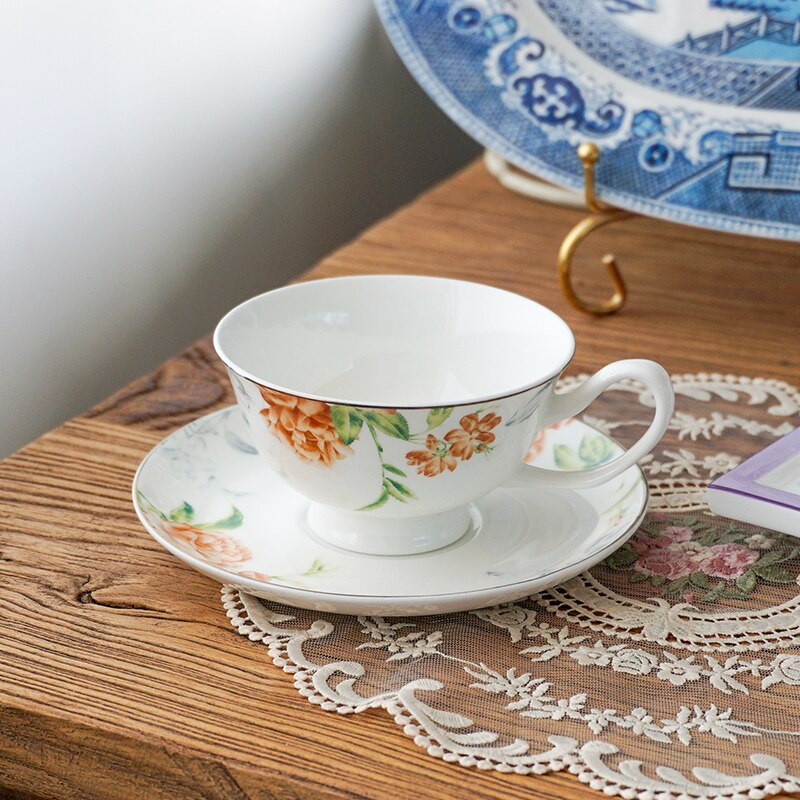 Bone China kávéscsésze kerámia virág európai délutáni tea csésze és csészealj Phnom Penh Tazas De Cafe fehér edénycsésze EF50BD