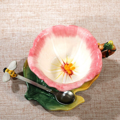 Creative Ceramic Cup Coffee Magustoit Pärastlõunatee tass ja alustass Teekomplekt Portselanist lill Tazas Originales Musta tee komplekt EF50BD