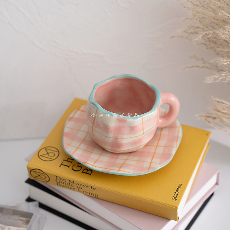 Arbatos puodelio ir lėkštutės rinkinys Stilius kavos puodelių rinkinys Retro stiliaus rankomis suspausti keraminiai puodeliai Popietės arbatos puodelių rinkiniai Puodelis