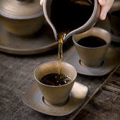 PINNY Retro keramikos aukso glazūros arbatos puodelis Pigmentuotas Kung Fu arbatos puodeliai Japoniško stiliaus vintažinis arbatos dubuo