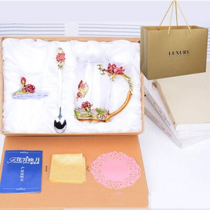 Stiklinis kavos puodelis Rožė ir Kalnų krištolas dekoruotas emaliu Kavos puodelis Puodelis Gėlių Arbata Pieno puodeliai Lydinio rankenos puodeliai su lėkšte dangteliu