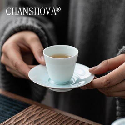 CHANSHOVA Традиционен китайски стил 40 ml Ръчно изработена керамика Celadon Blue комплект за чаша и чинийка за чай Китайски порцеланов сервиз за чай H620