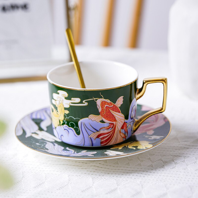 Porcelán kávéskészlet Kerámia teáscsészék és csészealjak kanalas étkészlettel Születésnapi ajándék esküvői ajándék 250 ml arany, kézi ingyenes szállítás