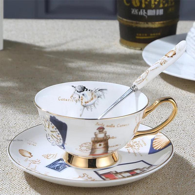 180 ml-es európai retro királyi stílusú kerámia csésze kávéhoz, csészealj kanál Csúcskategóriás porcelán étkészlet otthoni vállalkozáshoz
