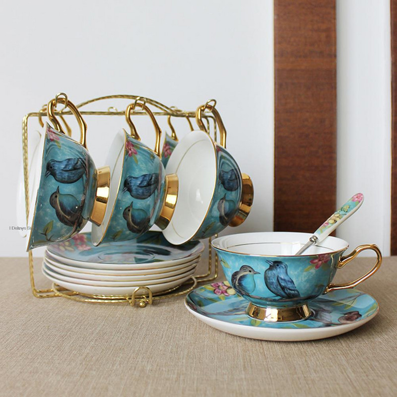 180 ml-es európai retro királyi stílusú kerámia csésze kávéhoz, csészealj kanál Csúcskategóriás porcelán étkészlet otthoni vállalkozáshoz
