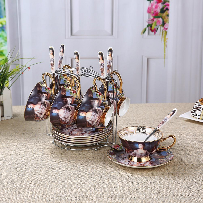 180 ml-es európai retro királyi stílusú kerámia csésze kávéhoz, csészealj kanál Csúcskategóriás porcelán étkészlet otthoni vállalkozáshoz