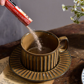 Ρετρό κεραμικό φλιτζάνι καφέ και πιατάκι σε ιαπωνικό στιλ Δημιουργική απογευματινή κούπα τσαγιού με δίσκο Προσωποποιημένο Κύπελλο Νερού για Κούπα